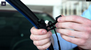 Щетка стеклоочистителя бескаркасная AVTOPRIBOR REGULAR (мульти 10 в 1) 430 мм 17"