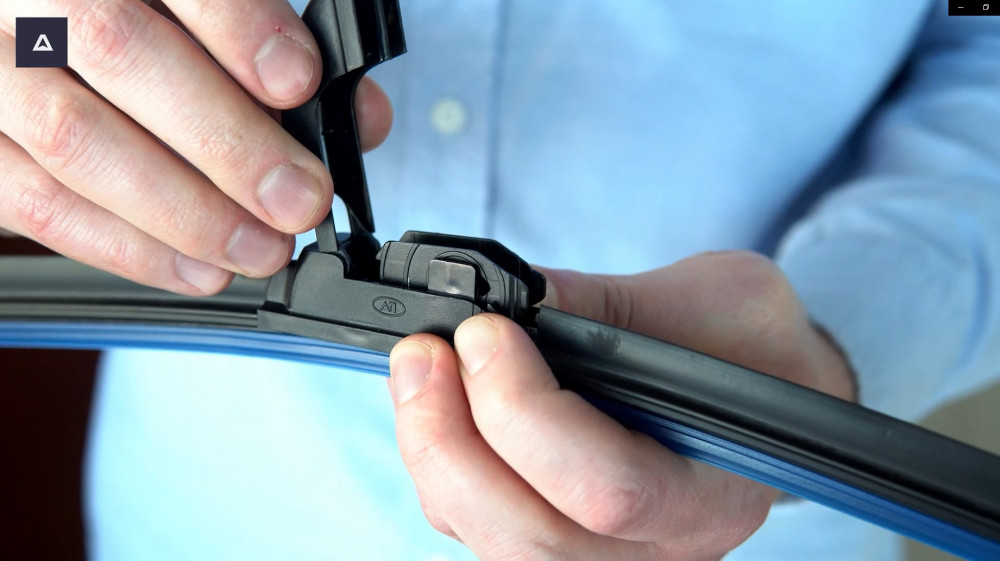 Щетка стеклоочистителя бескаркасная AVTOPRIBOR REGULAR (мульти 10 в 1) 650 мм 26"