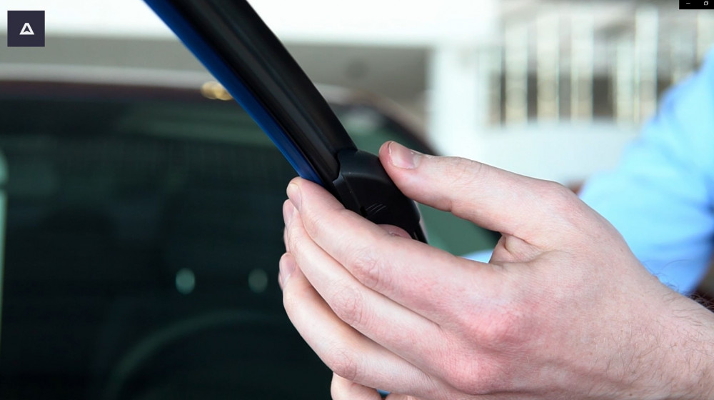 Щетка стеклоочистителя бескаркасная AVTOPRIBOR REGULAR (мульти 10 в 1) 650 мм 26"