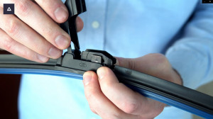 Щетка стеклоочистителя бескаркасная AVTOPRIBOR REGULAR (мульти 10 в 1) 650 мм 26"