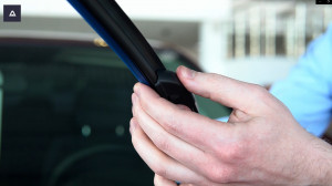 Щетка стеклоочистителя бескаркасная гибридная AVTOPRIBOR HYBRID+ (мульти 9 в 1) 430 мм 17"